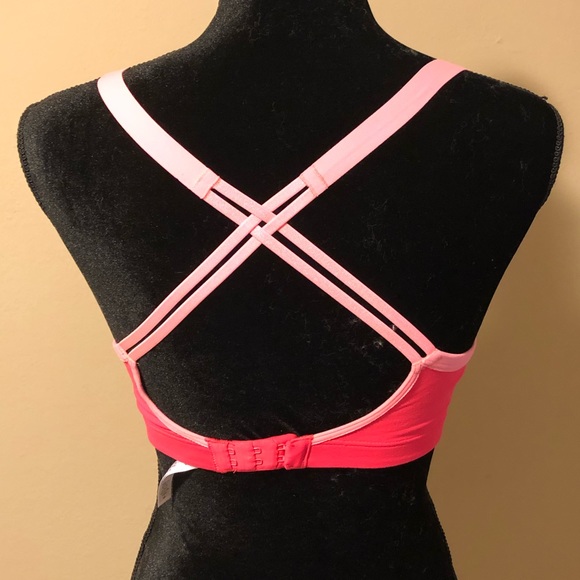 A Pop of Color! 32C VSX Padded Sports Bra - Picture 3 of 8